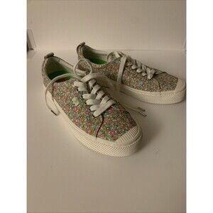 Cariuma OCA Low Cottage Floral Sneakers Comfort Casual Sz 10 Spring